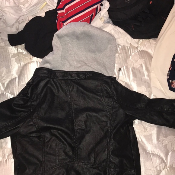 Jacket - Picture 5 of 5